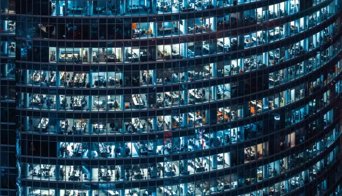 Легендарную башню в Москва-Сити сняли с неожиданных ракурсов. Фото