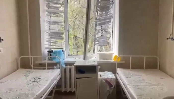 Появились кадры разрушений в российском роддоме после атаки БПЛА