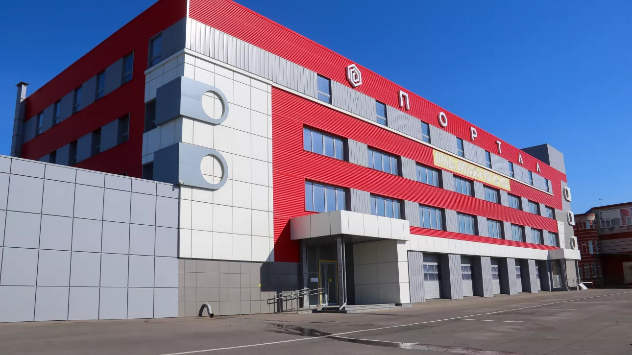 20 лет спустя: в Барнауле могут запустить многострадальный ТЦ-долгострой. Фото