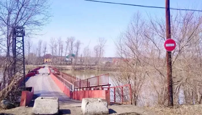 Проезд транспорта по дороге на остров Шубинский в Затоне возобновили