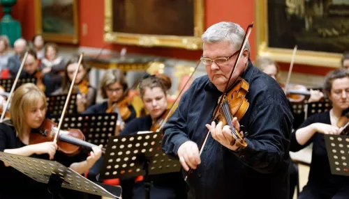 Скрипач Сергей Стадлер умер на борту самолета по пути в Стамбул