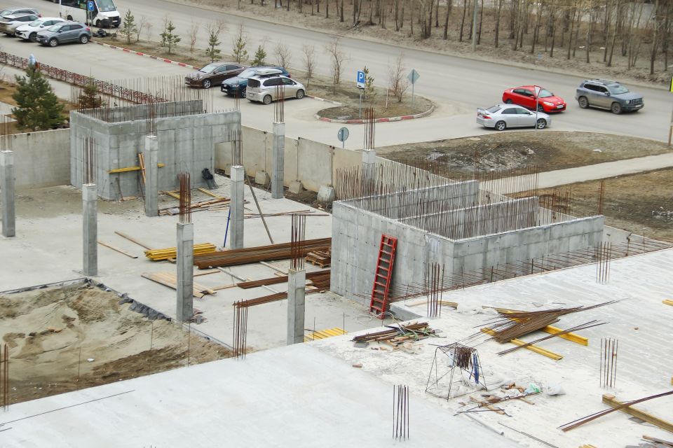 Строительная площадка на ул. Солнечная поляна, 63