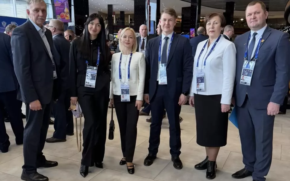 Делегация Алтайского края участвует в форуме Малая родина  сила России