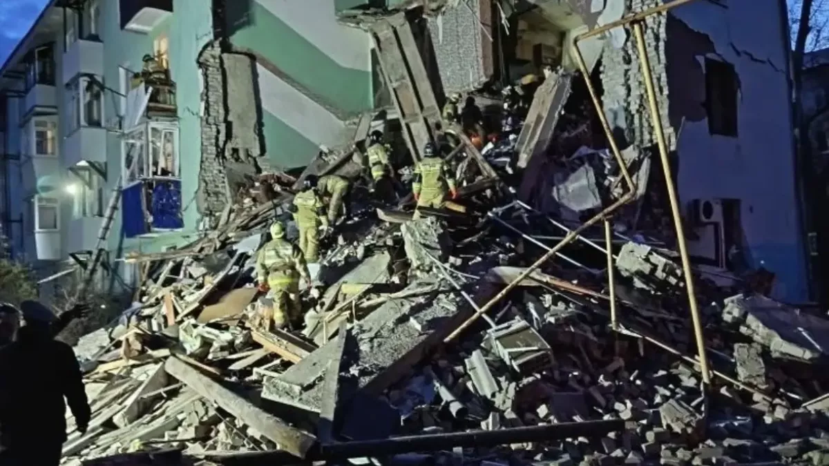 Подъезд дома обрушился в Сызрани