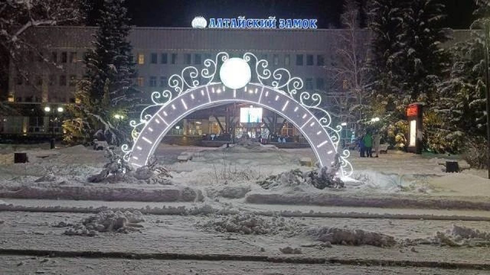 Новогодняя иллюминация Белокурихи в 2025 году