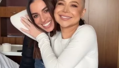 Визажист Лерчек показала, как изменилась блогер за время лечения рака. Фото