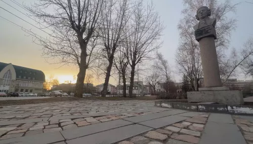 От проклятого особняка до публичного дома: в Барнауле открыт сезон уличных экскурсий