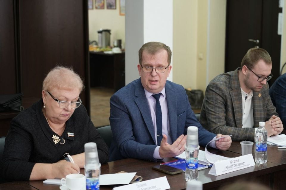 В Бийске обсудили предложения в Народную программу по развитию промышленности