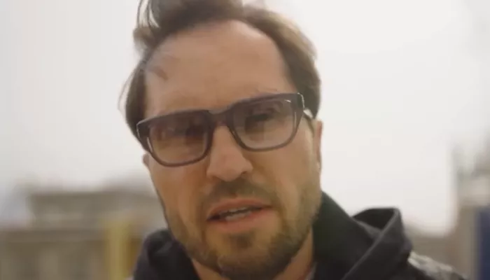 Александр Ревва посетил Барнаул и выступил для особенных детей