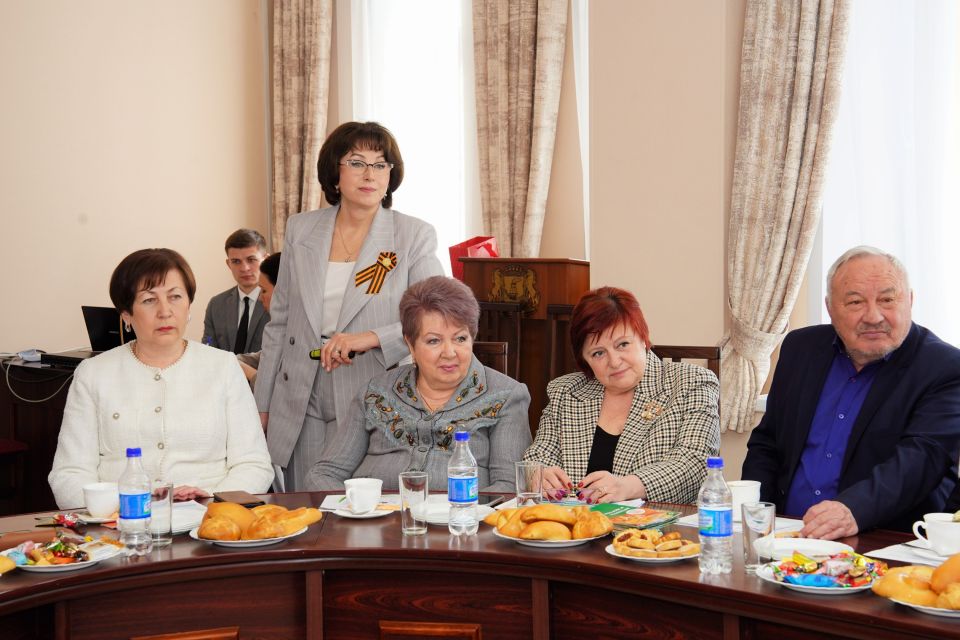 Встреча депутатов Барнаульской гордумы с активными пенсионерами