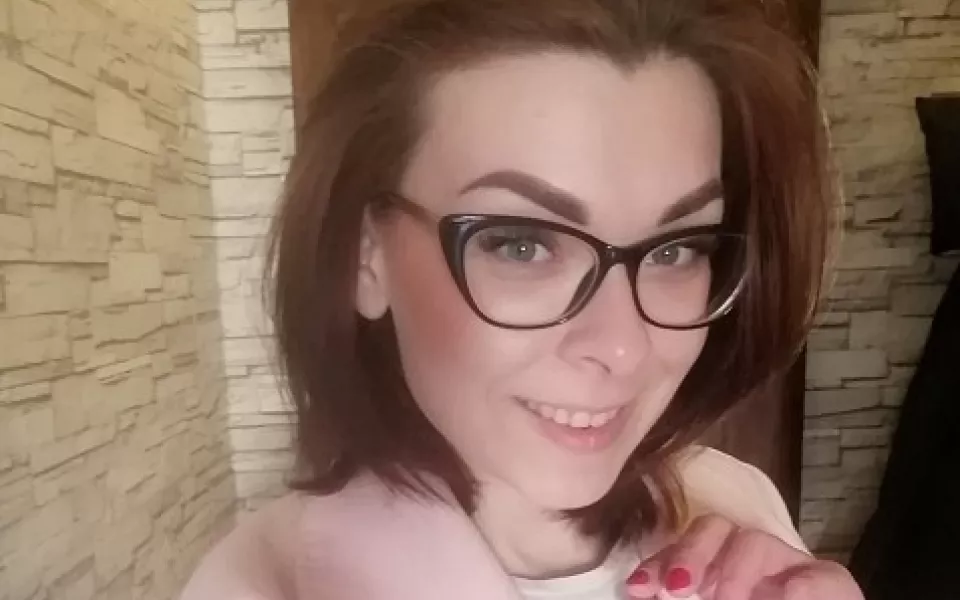 Избиение во дворе закончилось смертью: девушка погибла после конфликта из-за собак