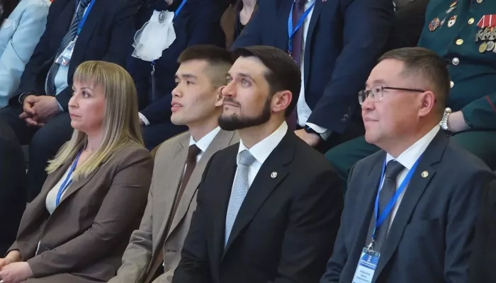 Отчетный форум Есть результат реготделения единороссов прошел в Республике Алтай