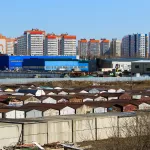 Империя боксов: как сотни барнаульских гаражей осели у озера в промзоне. Фото