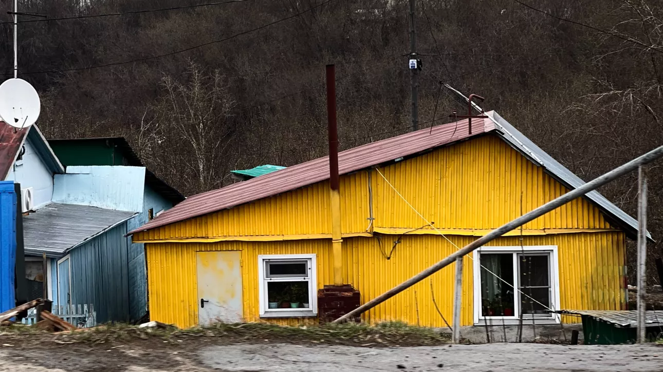 Весенняя Нахаловка: как выглядит барнаульский район-самострой с приходом тепла. Фото