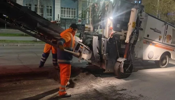 В Барнауле продолжают локальный ремонт дорог: где идут работы