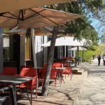 Рестораны и кофейни Барнаула готовят к запуску летние веранды на майские праздники