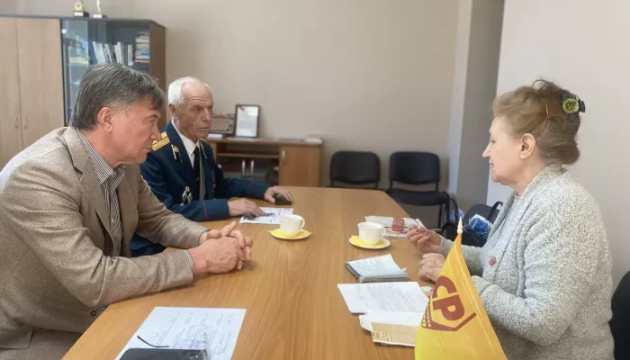 Вклады и ЖКХ: Александр Терентьев провел личный прием граждан в Барнауле