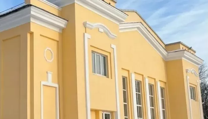 Бывший Дом культуры в Барнауле пытаются сдать под ресторан и клуб. Фото