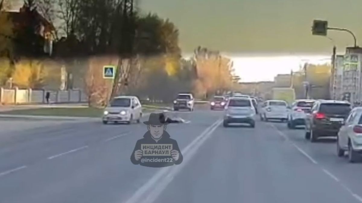 Момент ДТП на Змеиногорском тракте