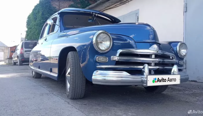 Советское авто в ретрообразе Lowrider продают в Бийске за 2,8 млн рублей. Фото