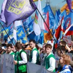 Барнаул встретил Первомай массовым профсоюзным митингом. Фоторепортаж