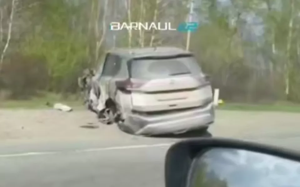 Еще одна массовая авария произошла в Алтайском крае 3 мая. Видео