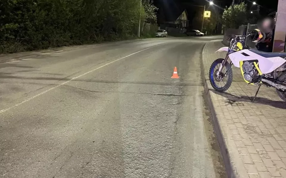 В Горно-Алтайске подросток устроил пьяное ДТП на мотоцикле знакомого