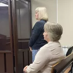 Судебное заседание по делу депутата АКЗС Людмилы Клюшниковой вновь отложили