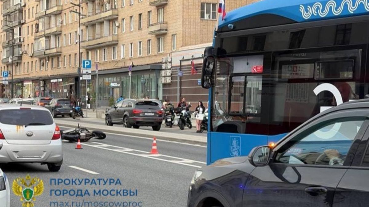 Авария произошла на улице Большой Дорогомиловской 