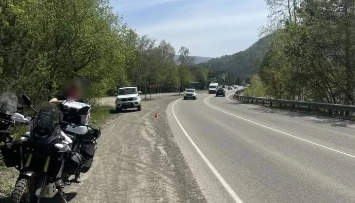 Мотоциклист из Кемеровской области пострадал, налетев на камень в Республике Алтай