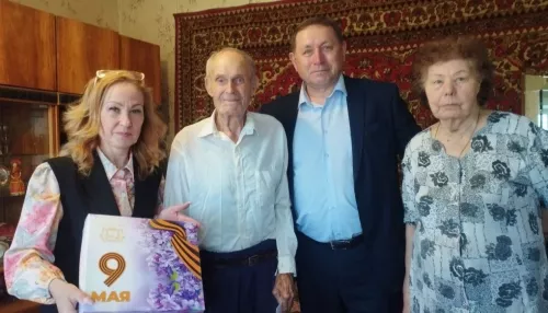 В Барнауле ветеранов и тружеников тыла поздравляют в преддверии Дня Победы
