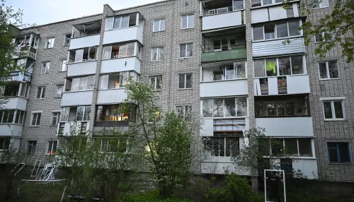 Беспилотники повредили три жилые многоэтажки во Ржеве во время ночной атаки