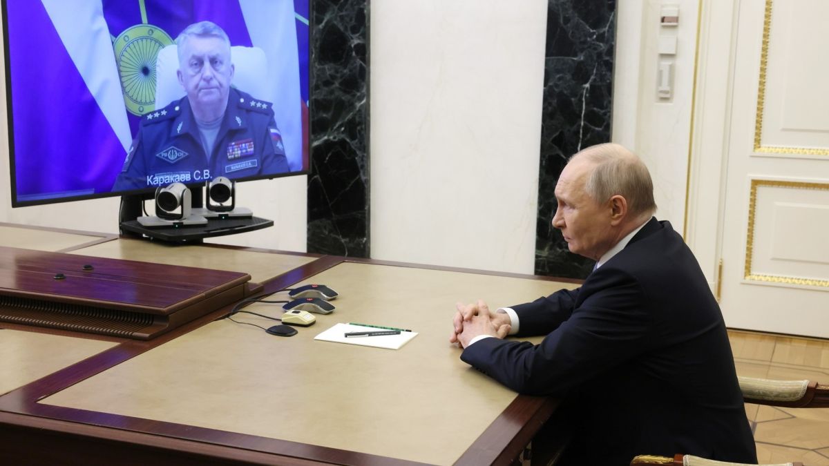 Владимир Путин принял доклад Сергея Каракаева об успешном испытании ракеты "Сармат"
