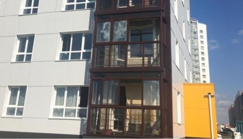 Пострадало пять квартир: последствия коммунальной аварии в Барнауле