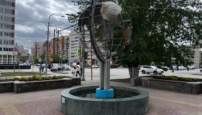 Чистота под контролем: в Барнауле продолжается обслуживание городских фонтанов