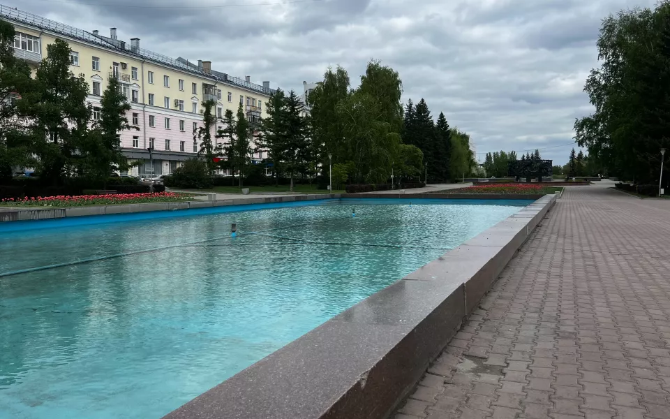 Вода и город: как в Барнауле оживают городские фонтаны. Фото