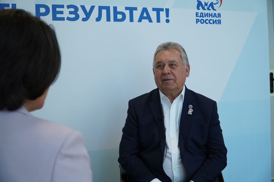 Форум в Омске. Александр Романенко.