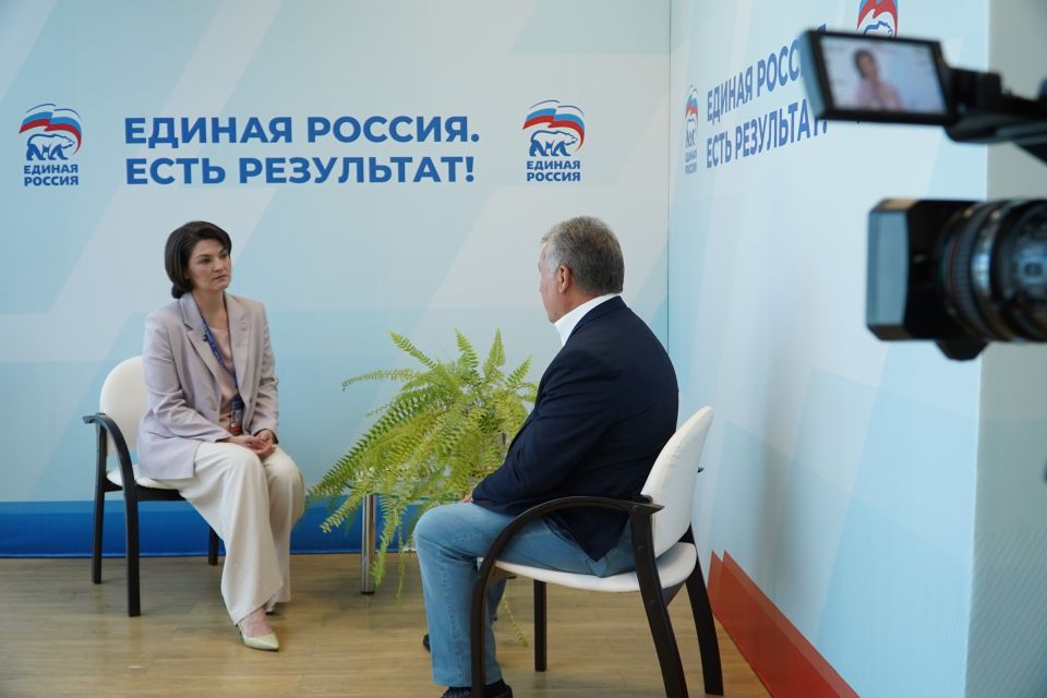 Форум в Омске. Александр Романенко.
