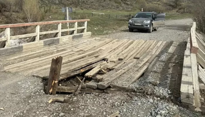 В Кош-Агачском районе Республики Алтай ограничили движение грузовиков