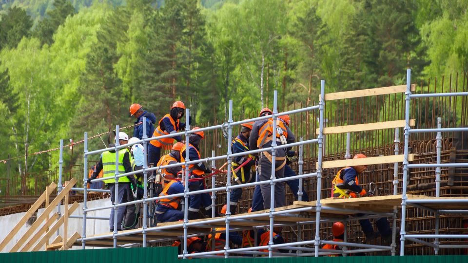 Туркомплекс "Новые вершины". "Бирюзовая Катунь"