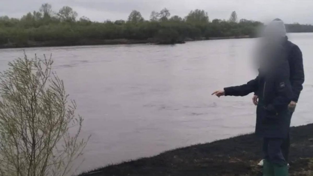 10-летний мальчик упал в реку в Иркутске, когда делал фото на телефон