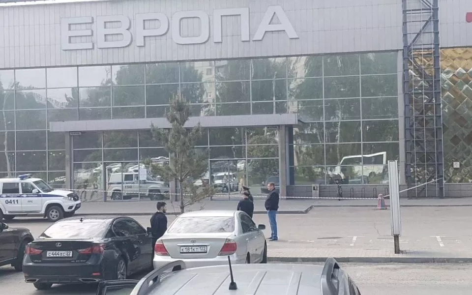 Барнаульцы рассказали подробности об эвакуации ТЦ Европа