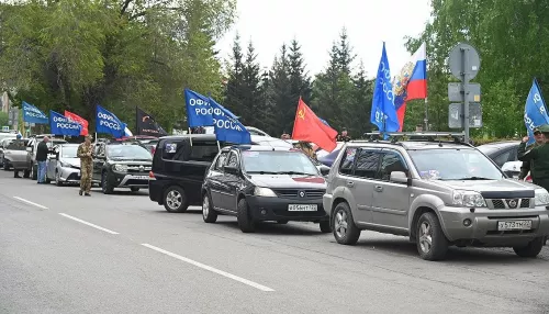 Дорогами памяти: три десятка машин начали автопробег по Алтайскому краю
