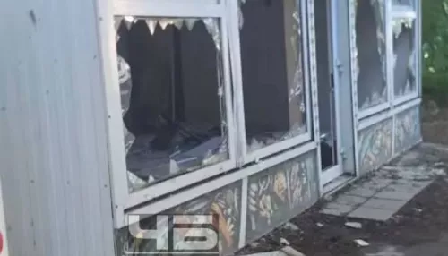 Пристанище асоциальных личностей: жителей Барнаула беспокоит заброшенный павильон