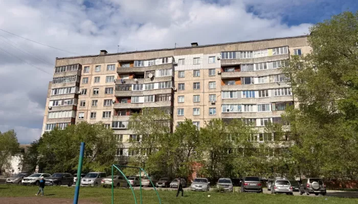 Демонтаж со скидкой: бийскую девятиэтажку с трещиной снесут почти за 40 млн рублей
