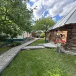 Дом с аилами и баней продают в Горном Алтае за 72 млн рублей. Фото