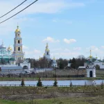 Место, где свет: почему паломники со всего мира едут в удивительное село Дивеево. Фото