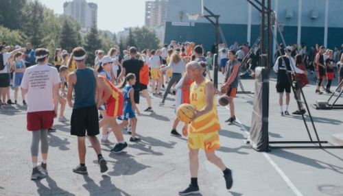 Как прошли соревнования по уличному баскетболу в Барнауле. Фоторепортаж