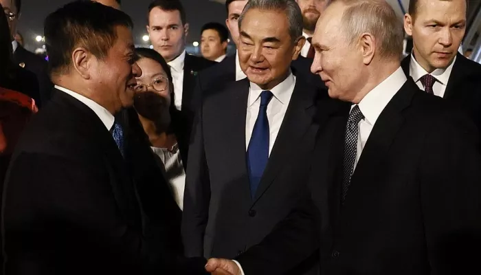 Путин в Китае: что значит эта поездка и чего ждать от переговоров с КНР