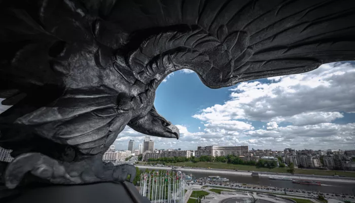 Фотограф Слава Степанов показал скрытые детали одного из старейших вокзалов Москвы